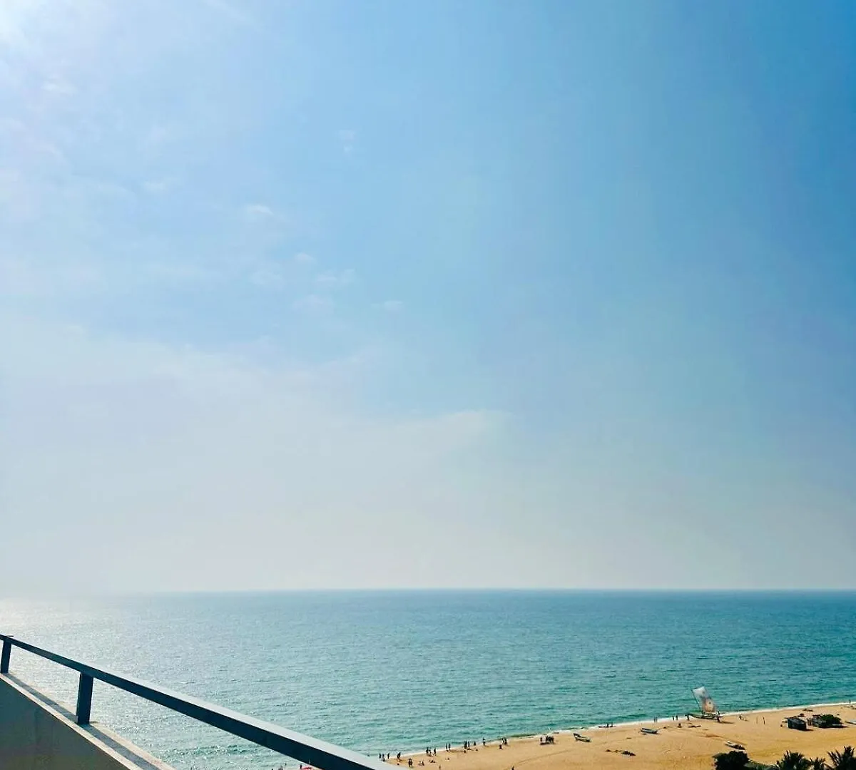 Coastal Comfort By Ocean Breeze Negombo Apartment
