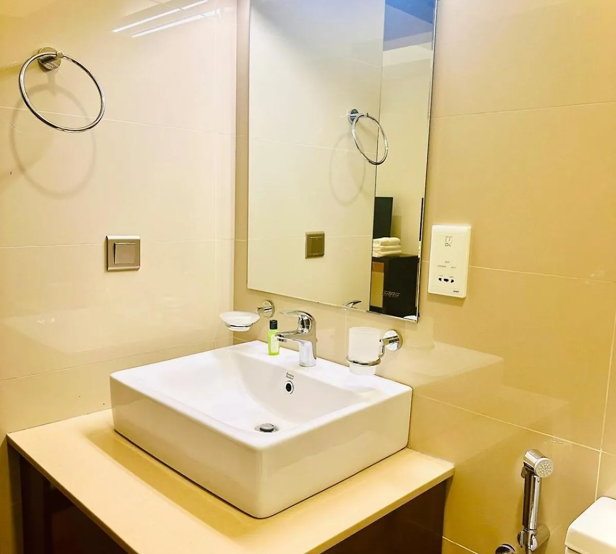 Coastal Comfort By Ocean Breeze Negombo