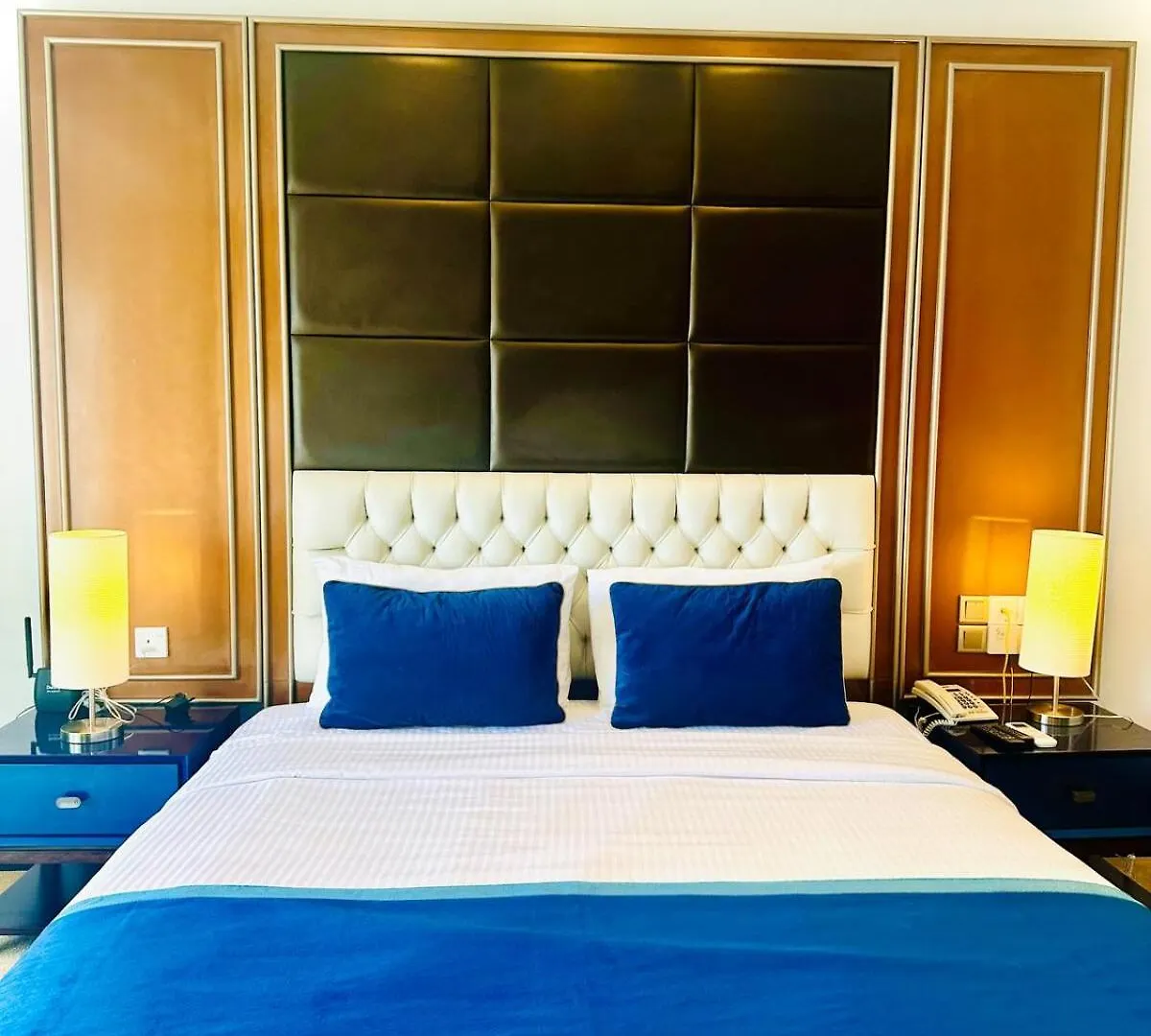 Coastal Comfort By Ocean Breeze Negombo Apartment