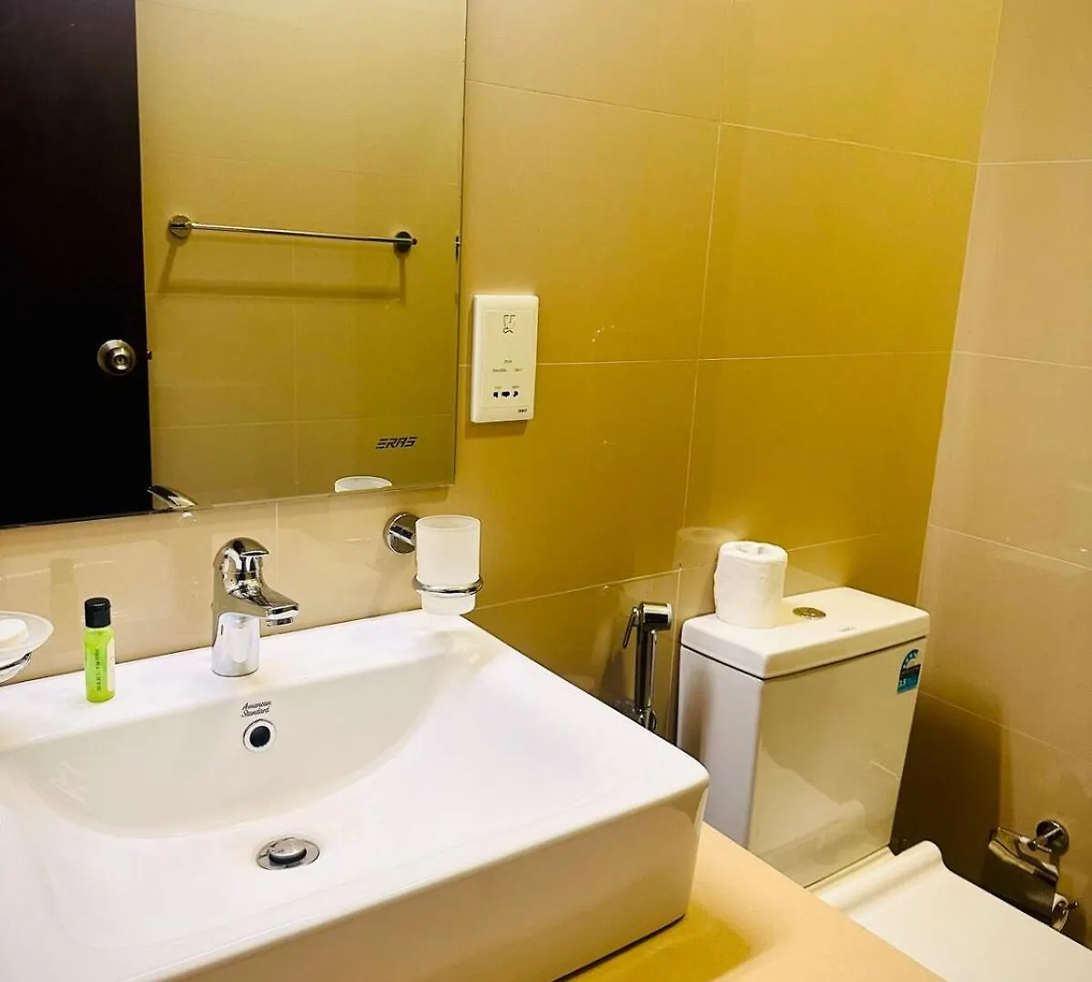 Apartment Coastal Comfort By Ocean Breeze Negombo