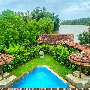 Отель Waterland, Негомбо